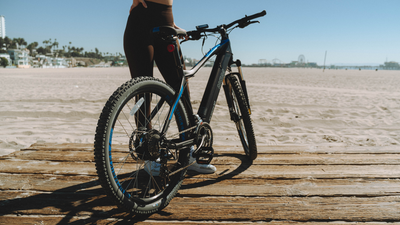Los buenos hábitos para andar en bicicleta eléctrica durante las olas de calor en verano